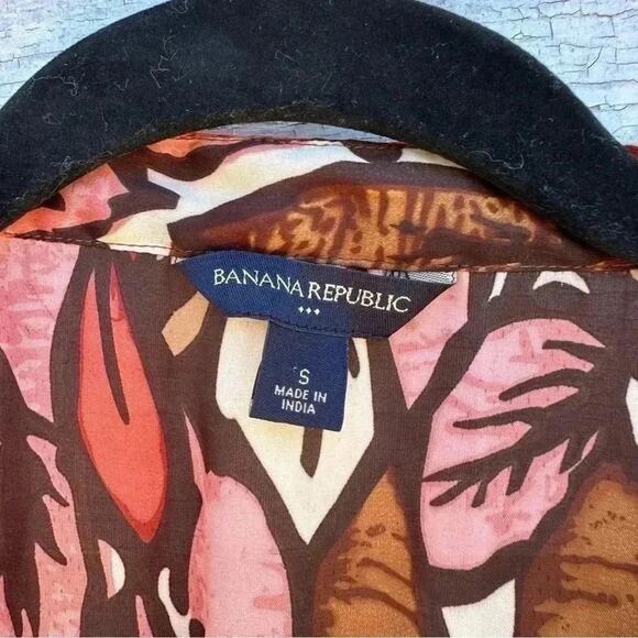 Banana Republic (S) Brown Floral Leaf Blouse Button Up V-Neck 3/4 Peasant Top - Picture 4 of 9